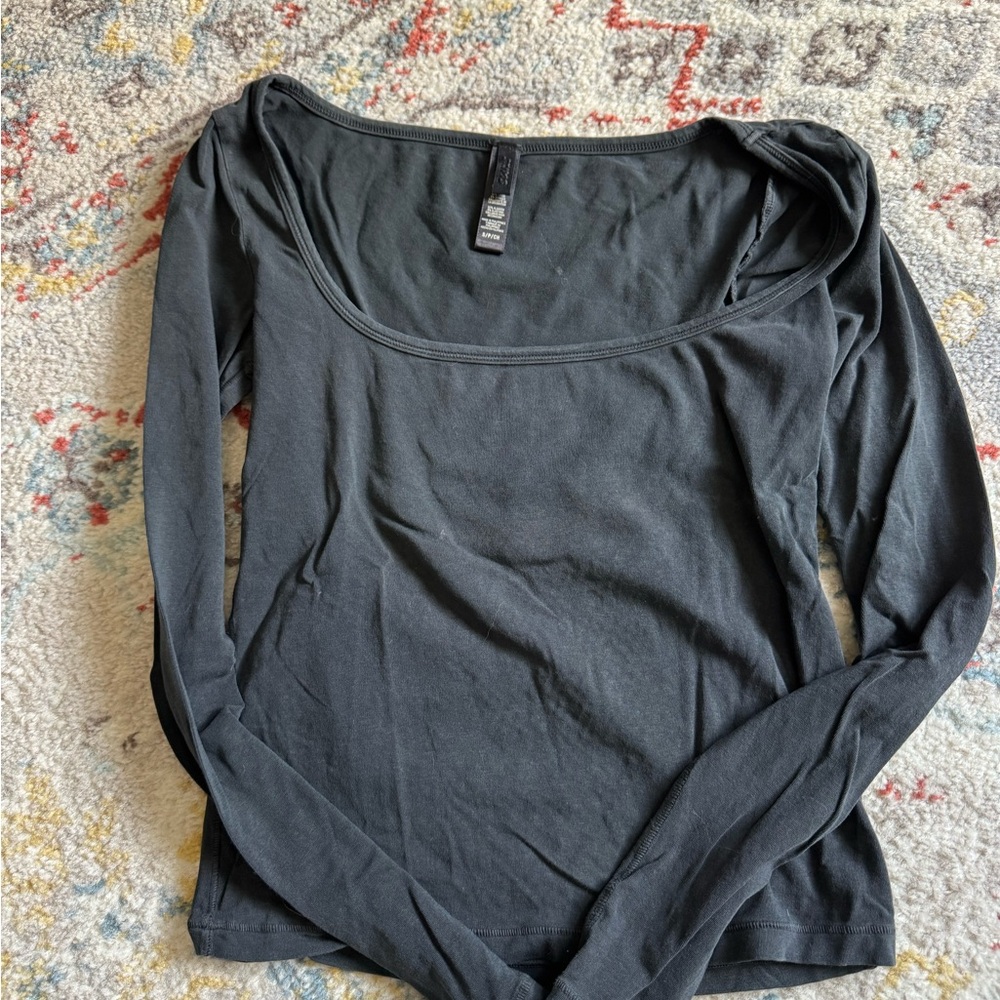 SKIMS Black Long Sleeve Scoop Neck Top